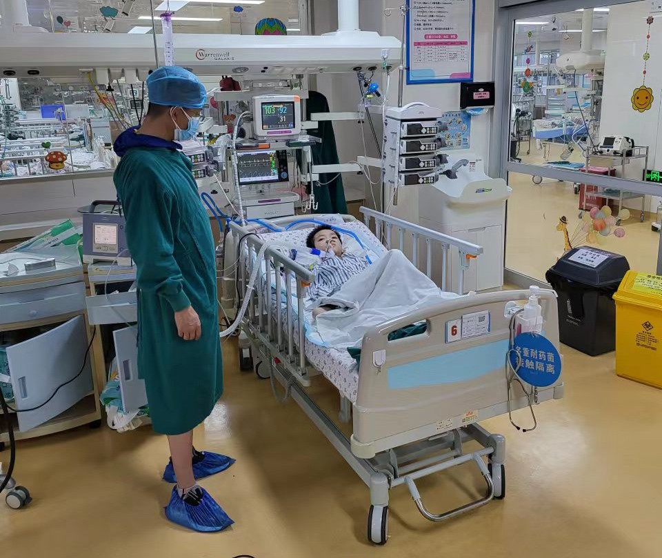 旬邑县跨省救护车出租公司