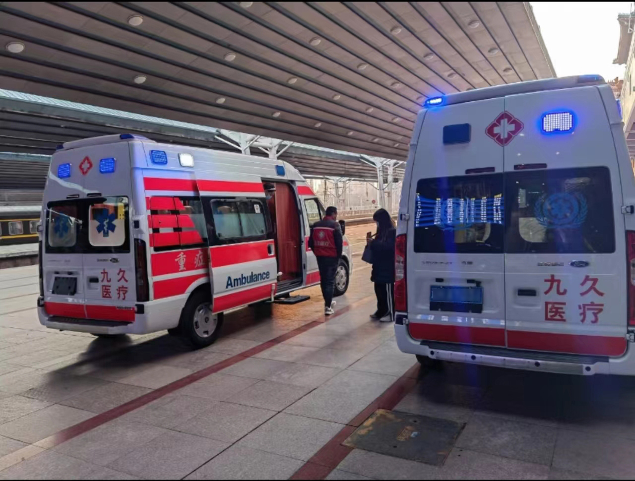 旬邑县救护车长途转运